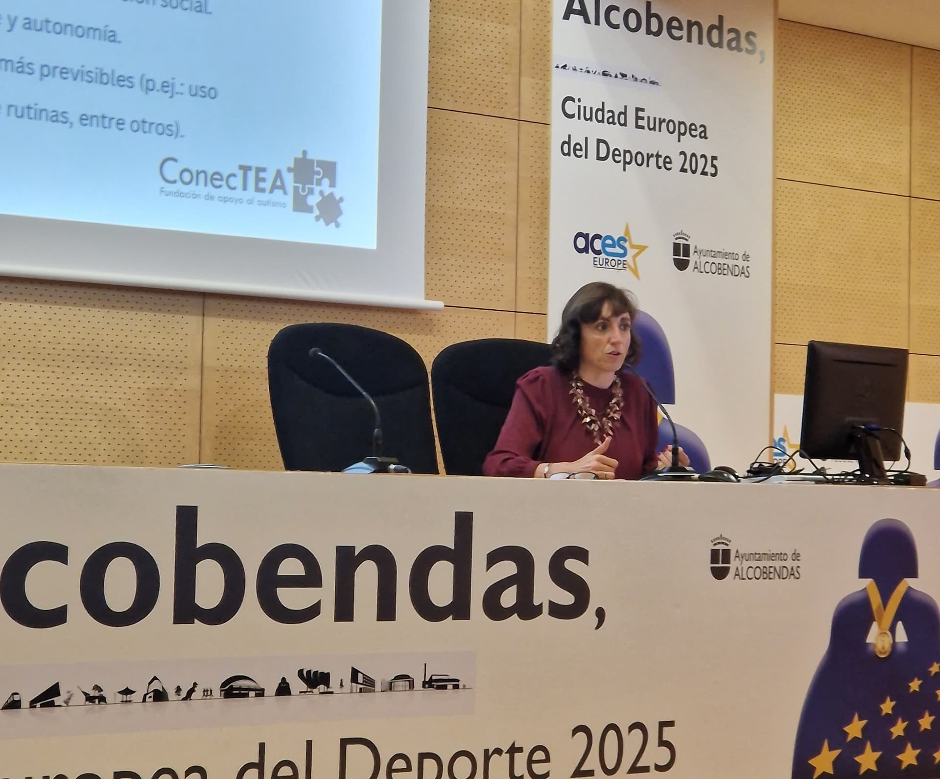 Fundación ConecTEA participa en el evento ‘Hablemos de Salud Mental’ con una ponencia sobre TEA - Hero Image