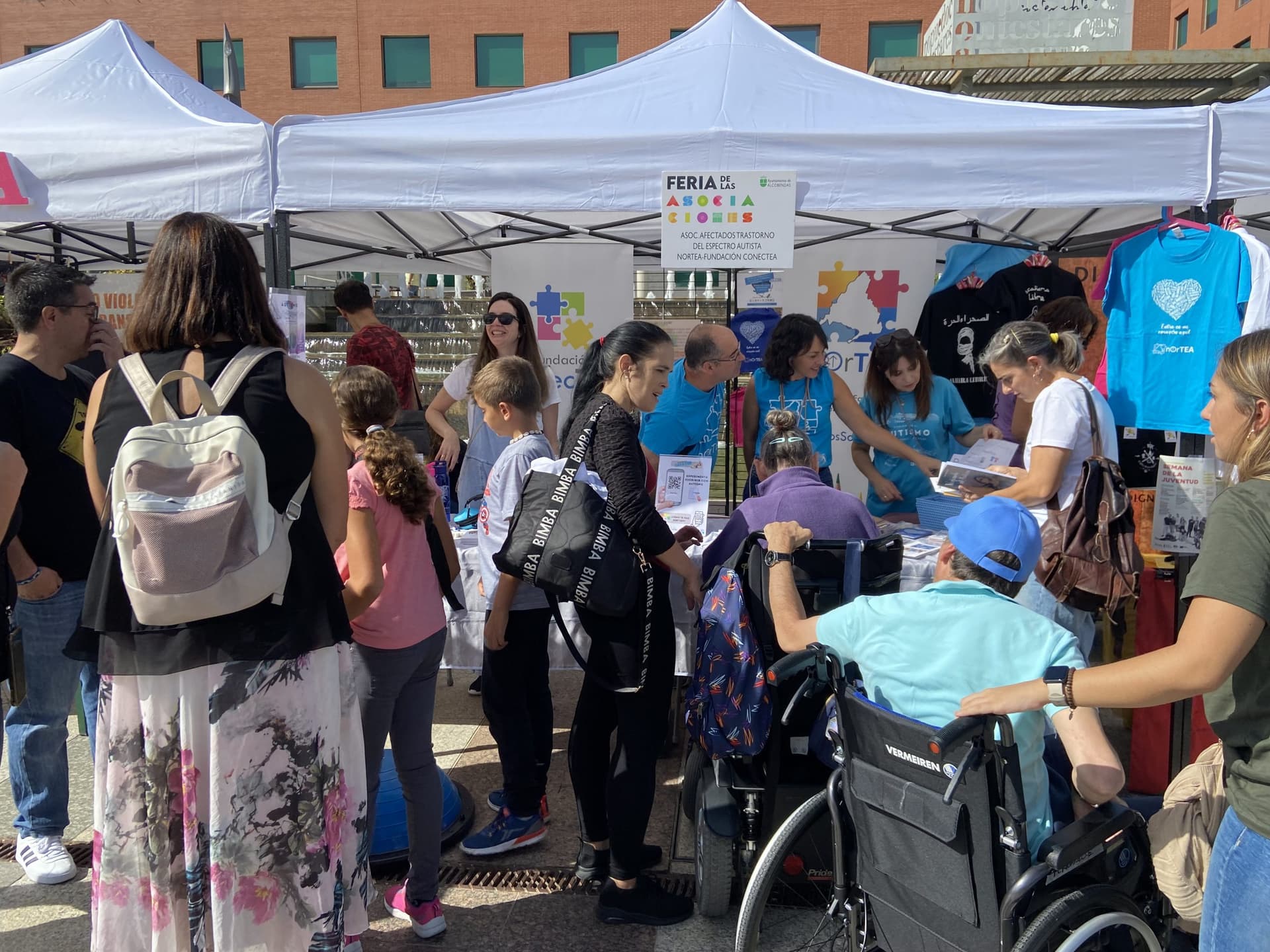 Fundación ConecTEA en la Feria de las Asociaciones de Alcobendas 2022 - Hero Image