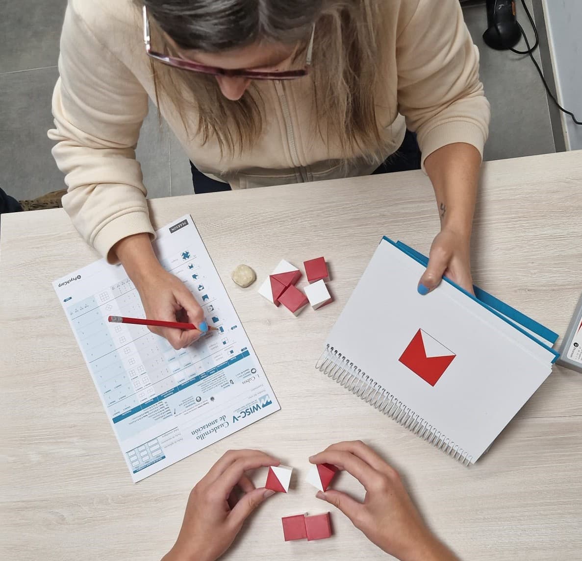 Dificultades y trastornos del desarrollo: La importancia de un diagnóstico precoz y pautas de actuación - Hero Image