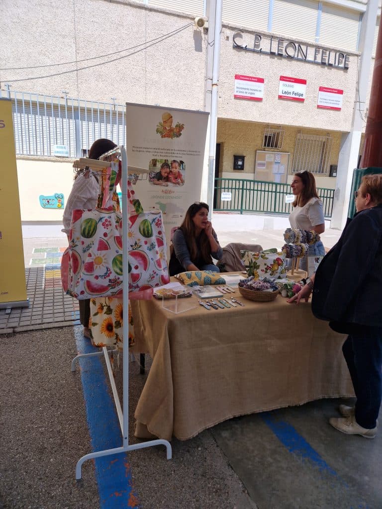 Colaboramos en una jornada solidaria con el AMPA del CEIP León Felipe - Embedded Image 7