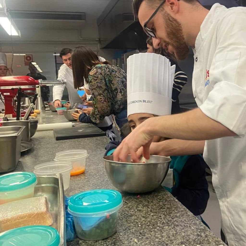 Fundación ConecTEA participa en un taller de cocina para niños organizado por ChefsForChildren - Embedded Image 3