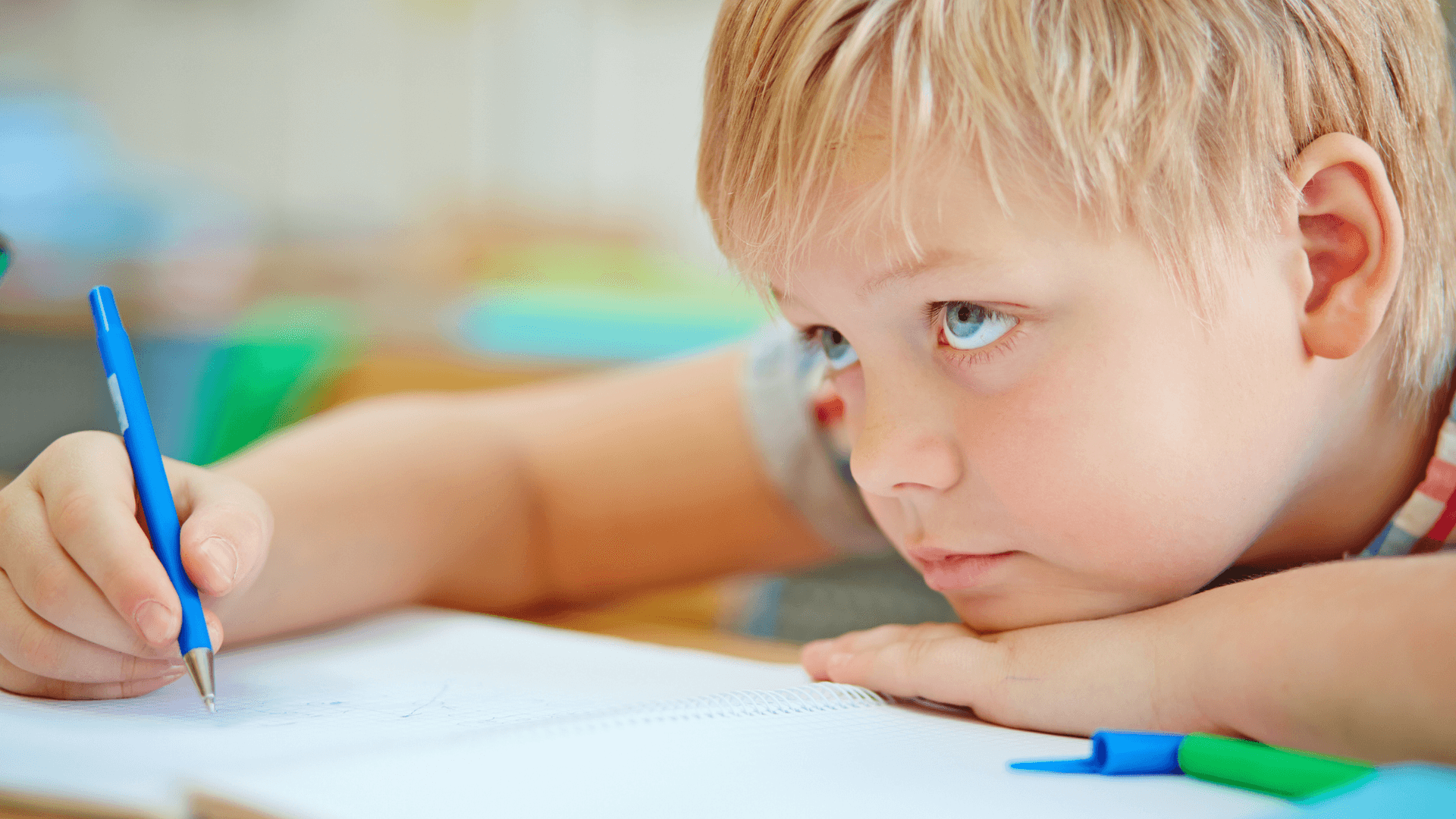 Juegos y actividades para mejorar la atención y velocidad de procesamiento en el autismo - Hero Image