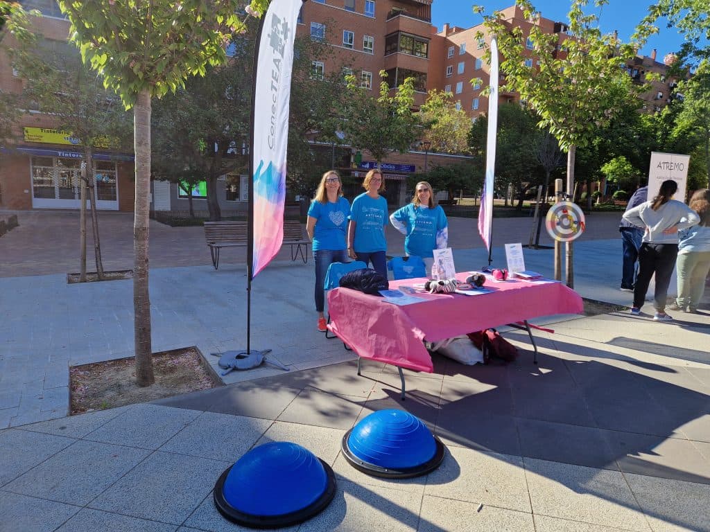 Fundación ConecTEA colabora en la caminata por el autismo en Tres Cantos - Embedded Image 3