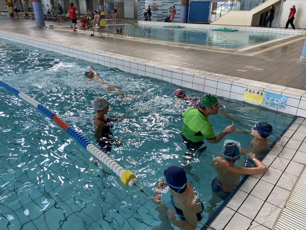 Piscina y autismo: una actividad con múltiples beneficios - Embedded Image 8