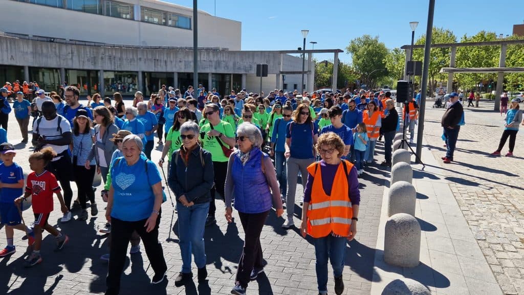 Fundación ConecTEA colabora en la caminata por el autismo en Tres Cantos - Embedded Image 7