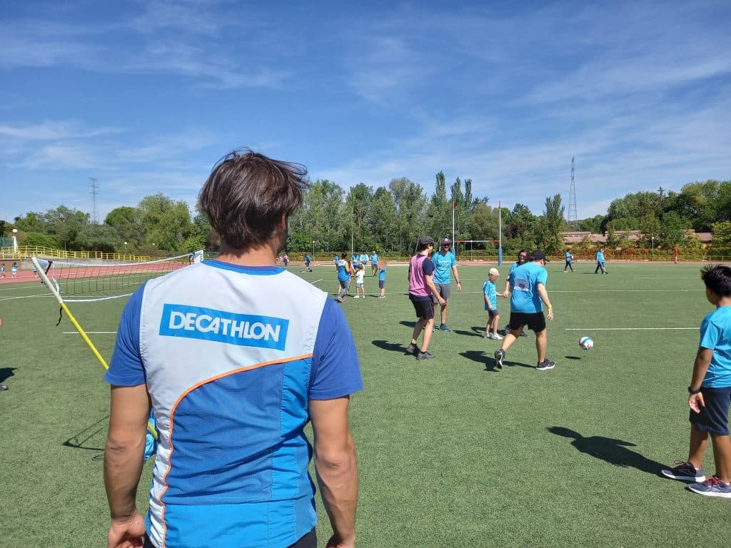 !Lo hemos vuelto a hacer! Más de 500 participantes en II Caminata por el Autismo - Embedded Image 10