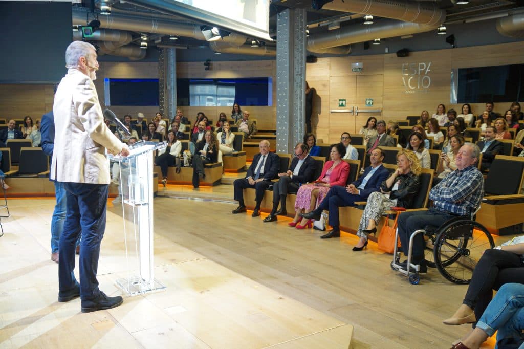 Fundación ConecTEA en la Gala de Entrega de Ayudas 2023 de Fundación Inocente Inocente - Embedded Image 5