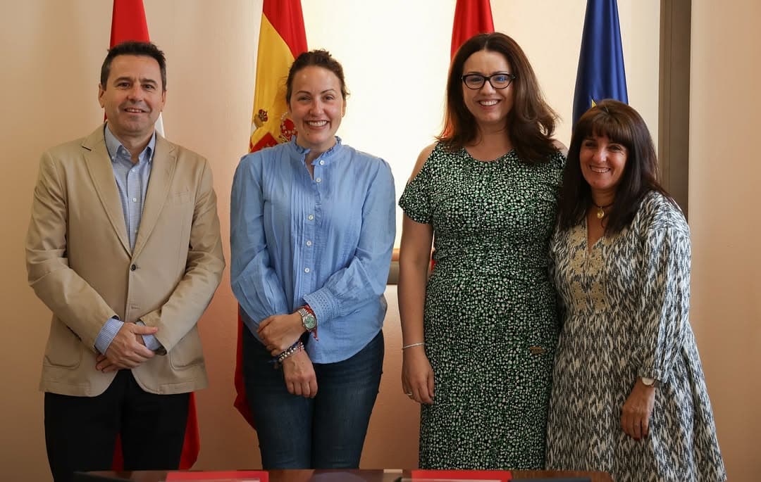 El Ayuntamiento de San Sebastián de los Reyes renueva su confianza en el programa de refuerzo educativo de Fundación ConecTEA - Embedded Image 1