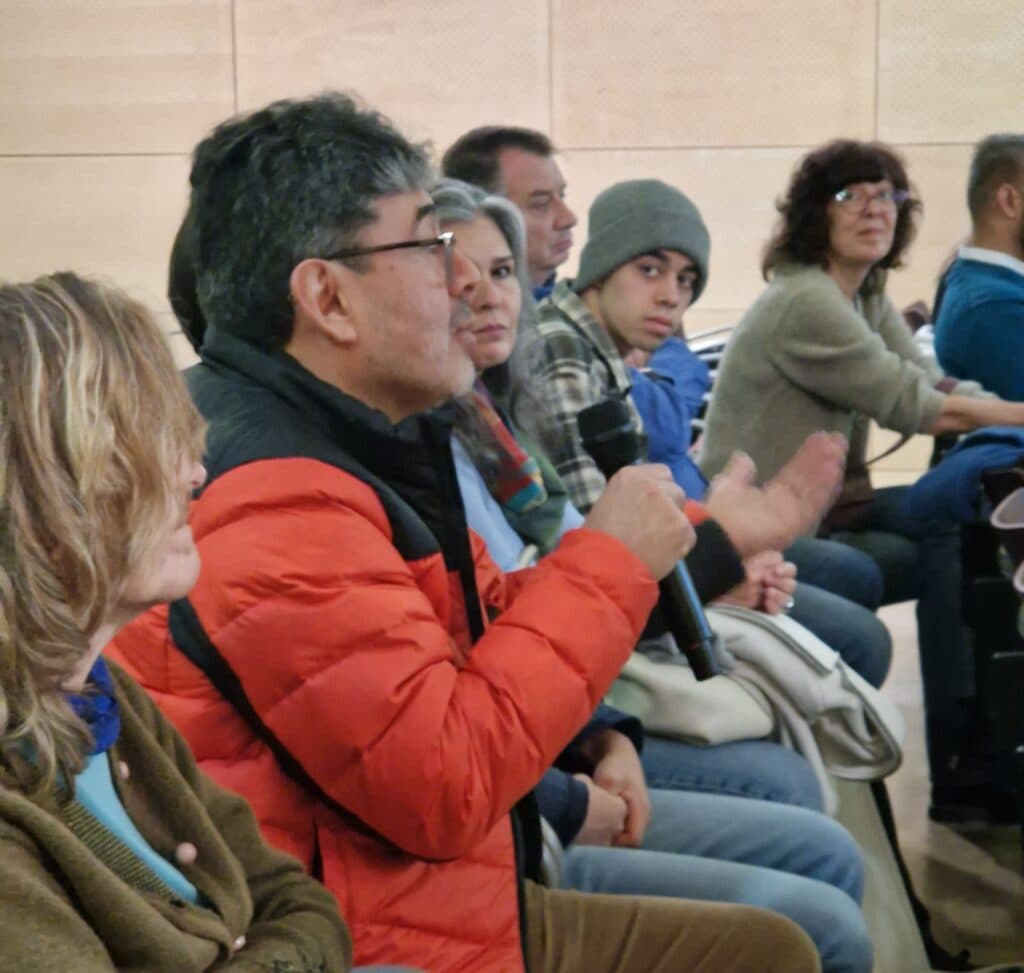 Un testimonio de diagnóstico tardío y mucho arte para sensibilizar sobre el Autismo - Embedded Image 2