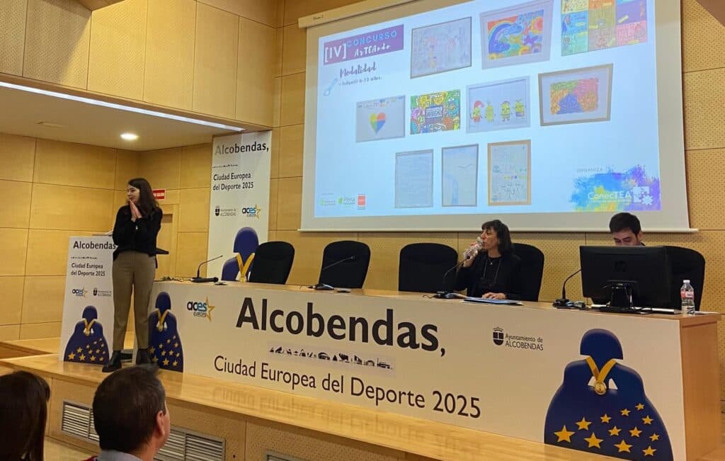 Un testimonio de diagnóstico tardío y mucho arte para sensibilizar sobre el Autismo - Embedded Image 3