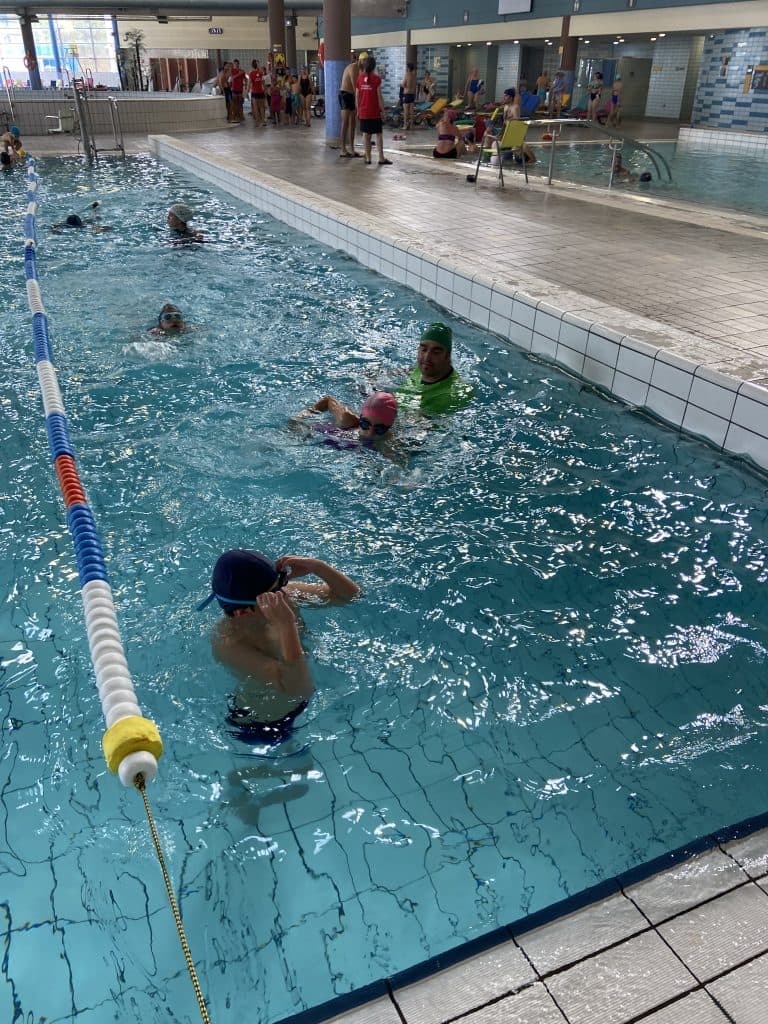 Piscina y autismo: una actividad con múltiples beneficios - Embedded Image 7