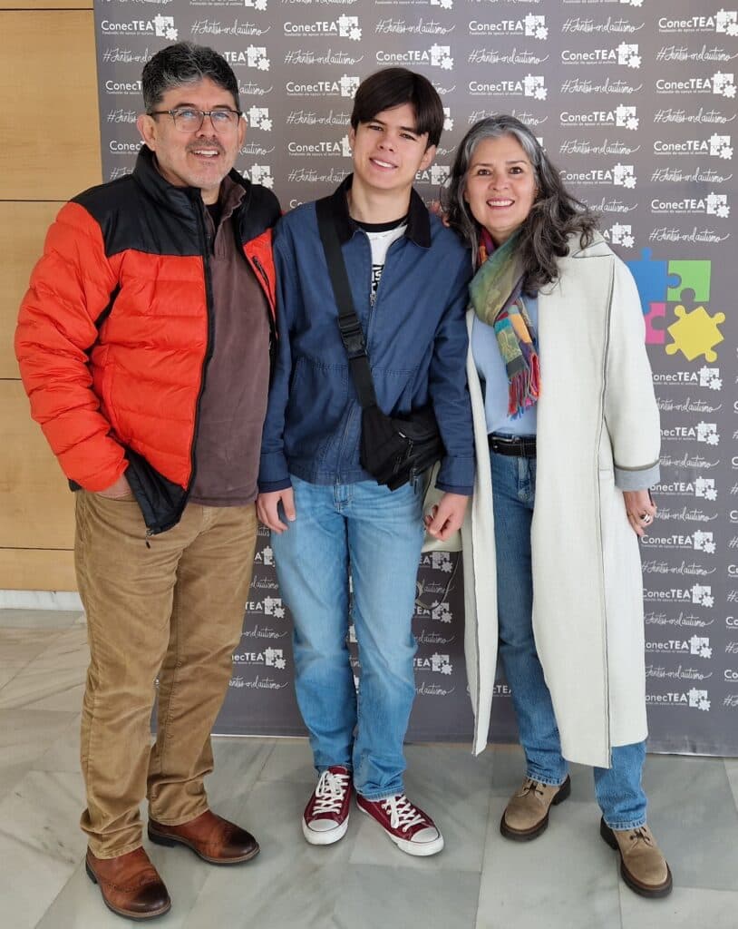 Un testimonio de diagnóstico tardío y mucho arte para sensibilizar sobre el Autismo - Embedded Image 7