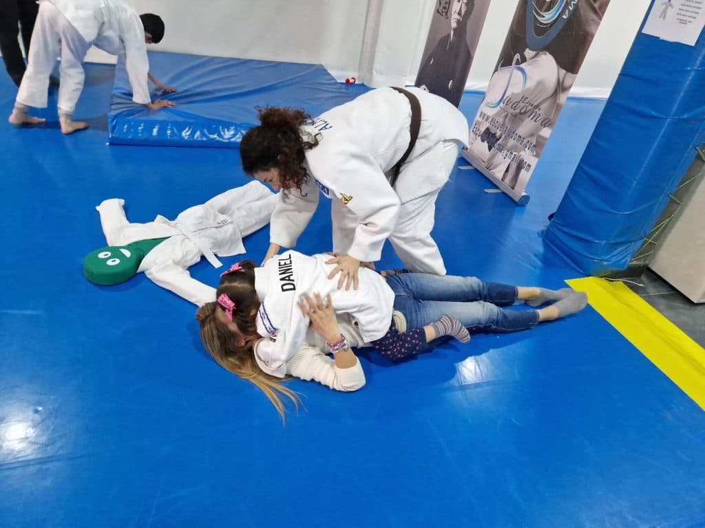 Actividad de judo para familias TEA - Embedded Image 4